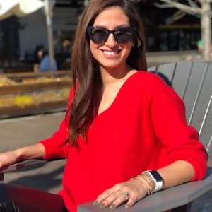 Meet your Posher, Cynthia